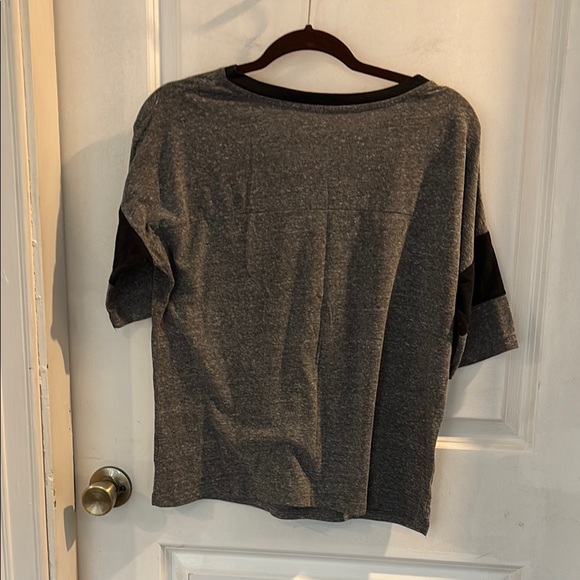 Star Wars Gray and Black Short Sleeve Tee - Picture 4 of 4